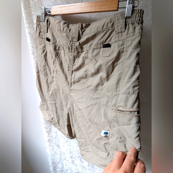 Dakota Grizzly Tan Nylon Cargo Shorts - Picture 4 of 4